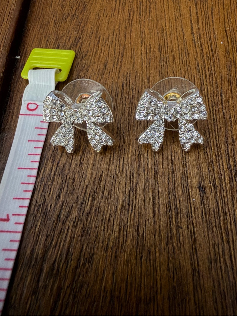 Crystal Bow Earring - Silver